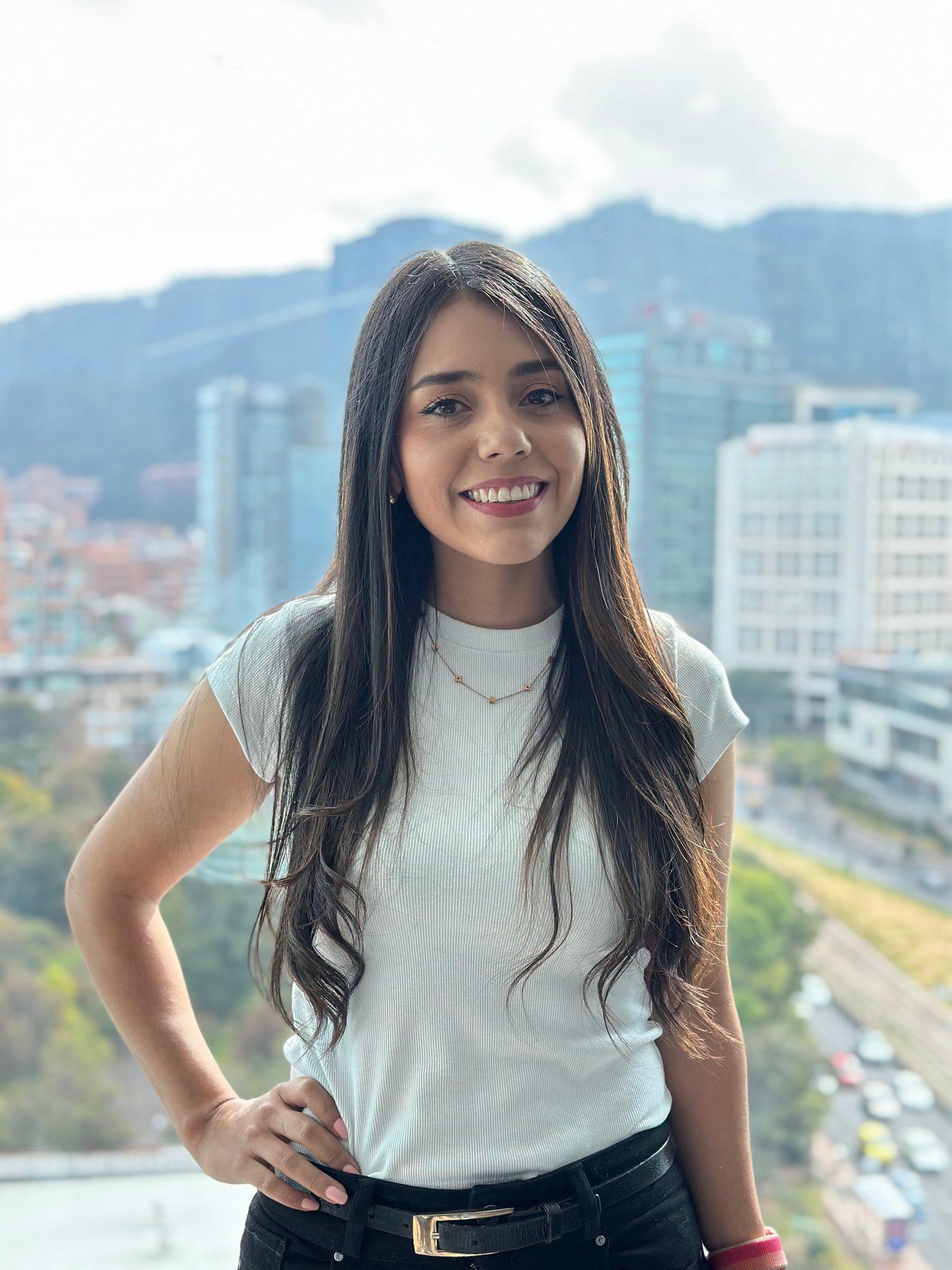 Equipo Sense Digital retrato